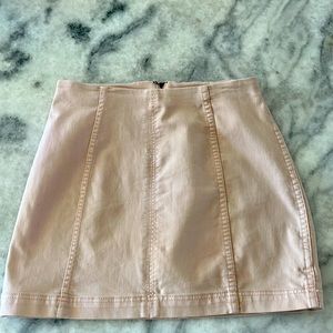 Free People Apricot size 10 mini brushed twill